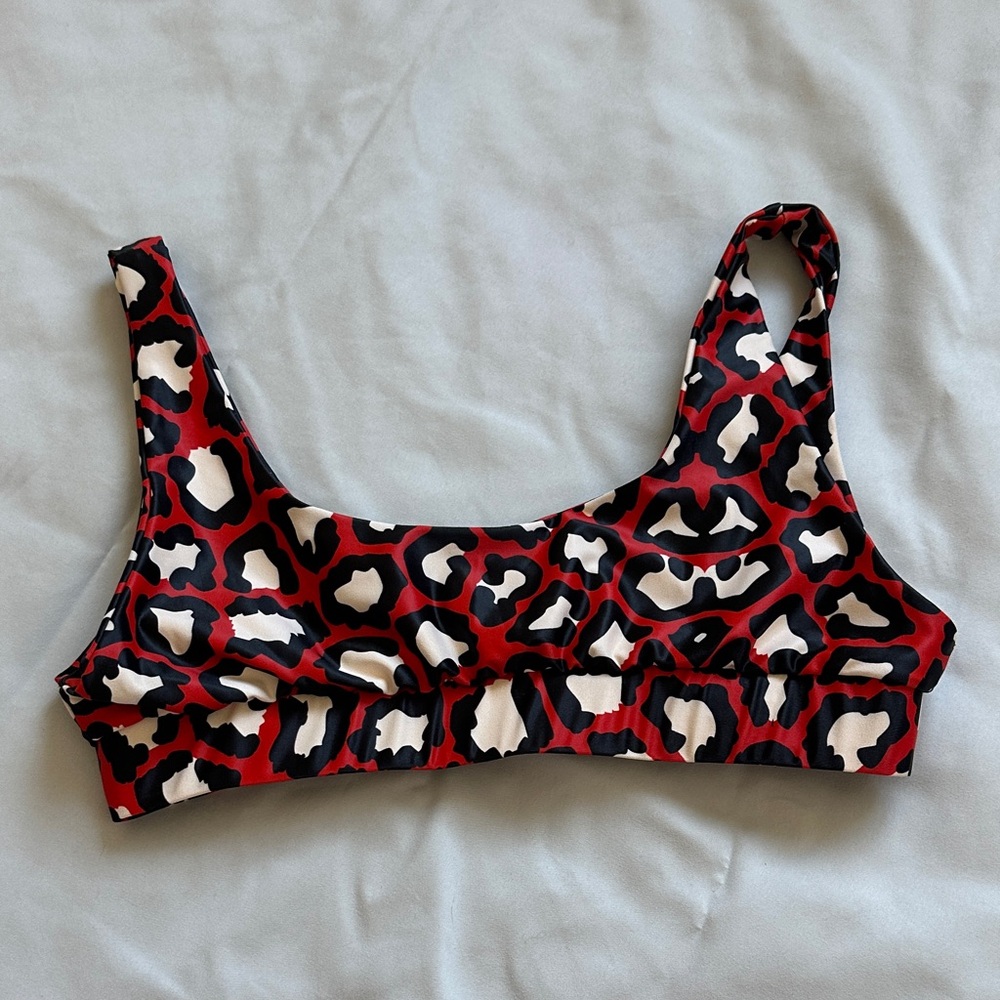 Kulani Kinis Leopard Bikini Top